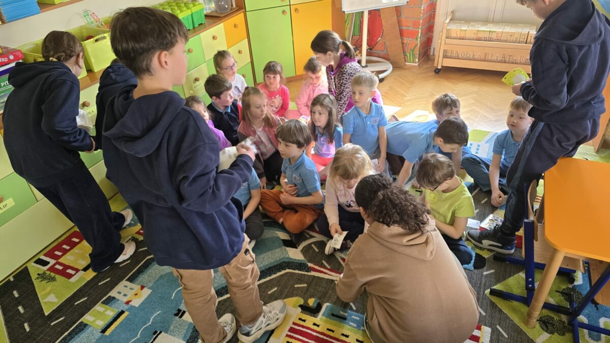 Uczniowie w odwiedzinach